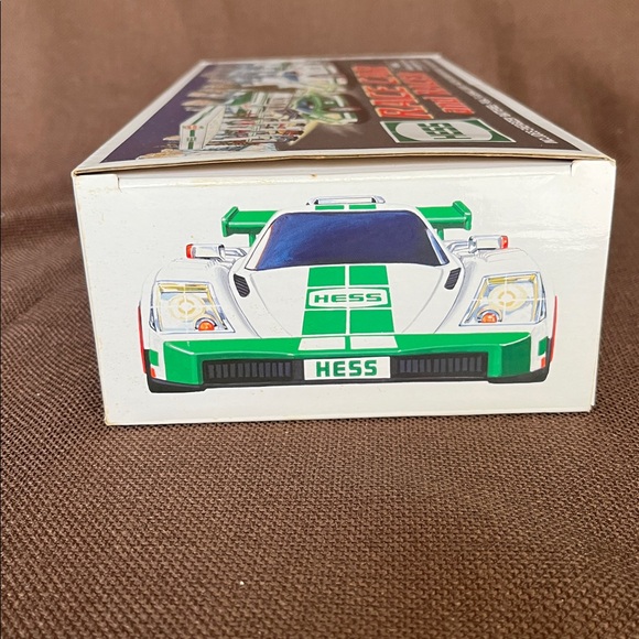 2009 NIB Hess Race Car and Racer Set - Picture 4 of 4